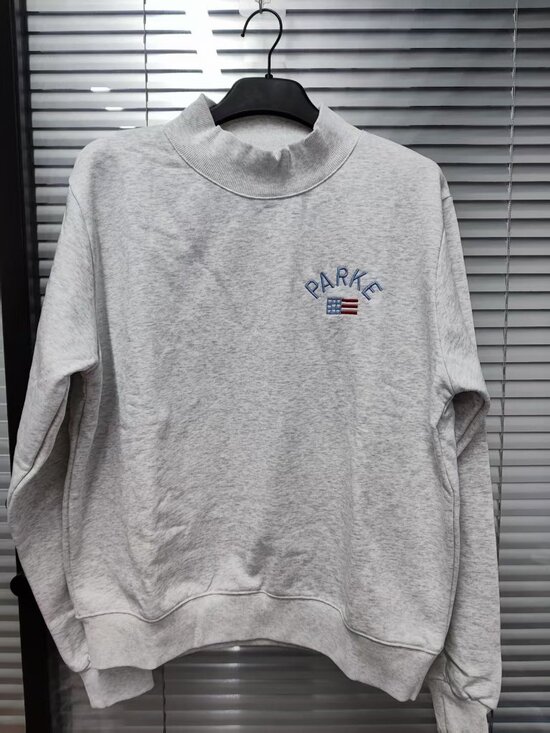 Parke Tops - Size S/M Parke Mock Neck Embroidered Flag Logo Sweatshirt